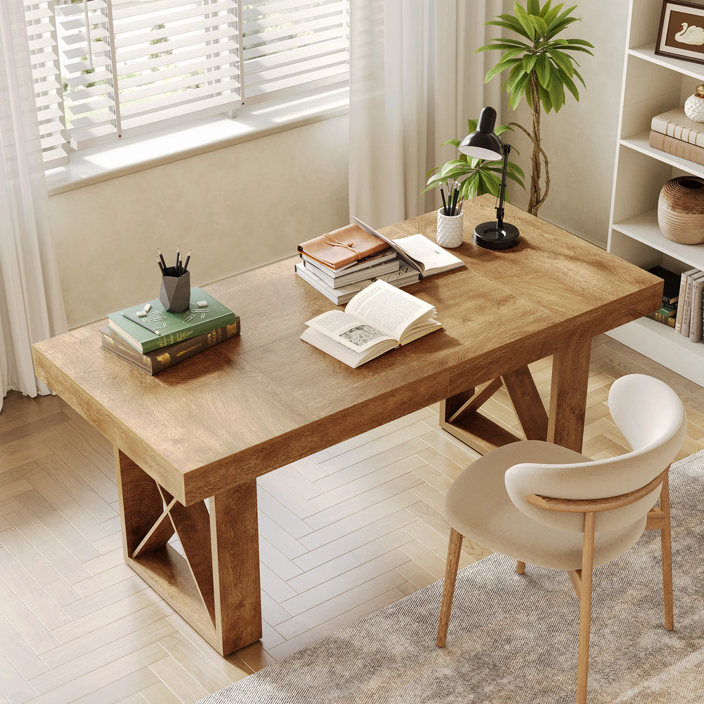 Dining Table /4-6 People,/Brown