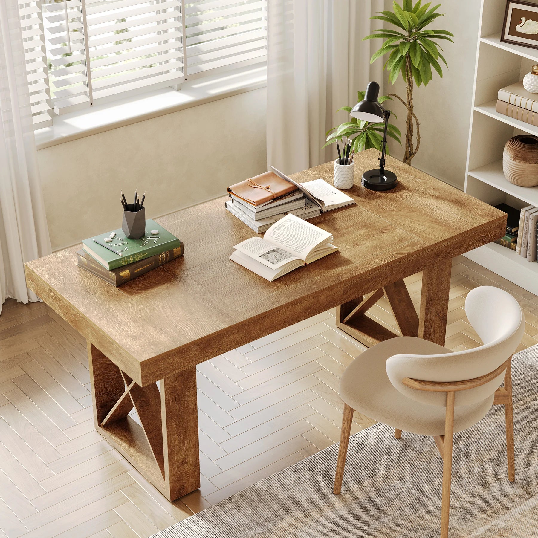 Dining Table /4-6 People,/Brown