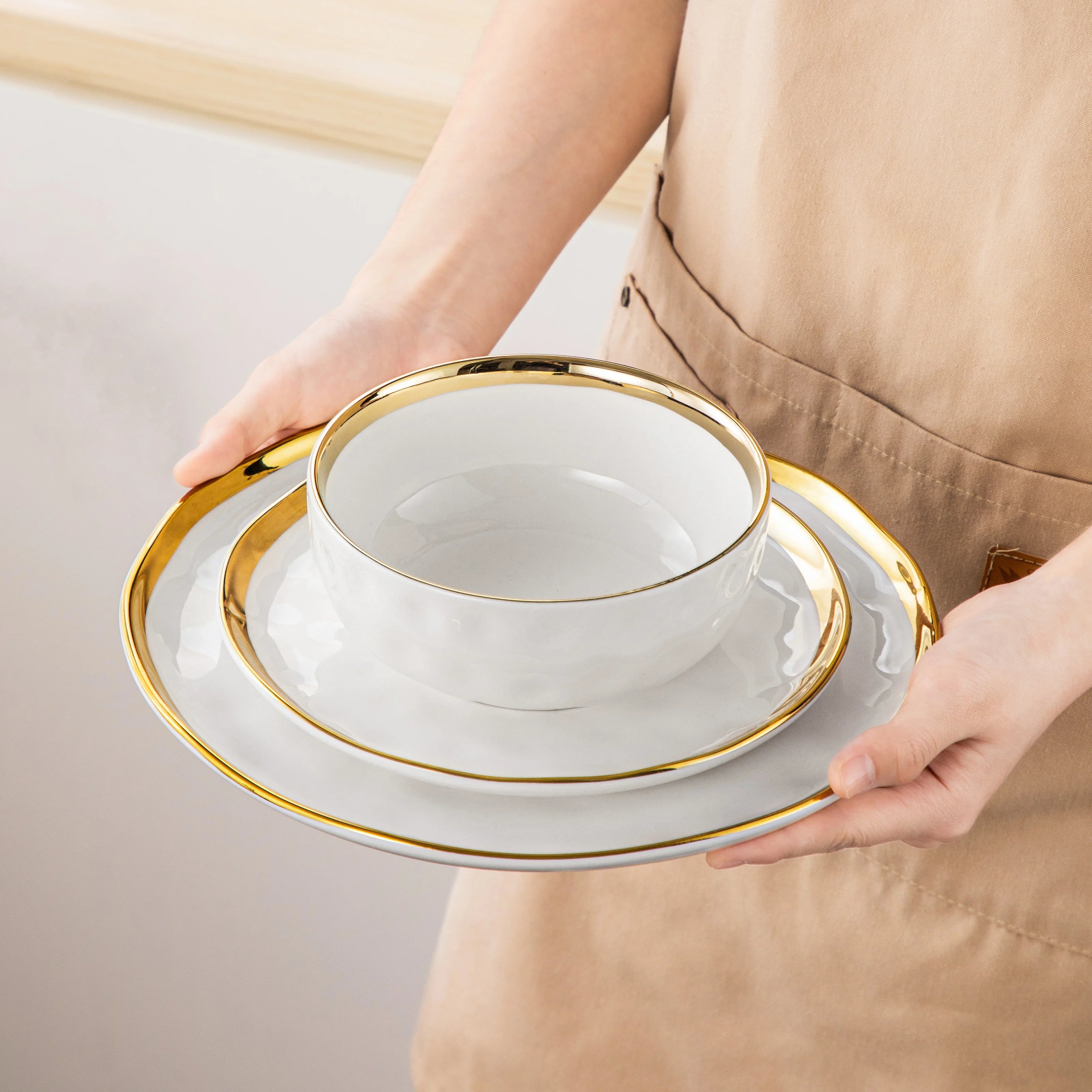 12/24 Pc Ceramic White / Golden Rim Set