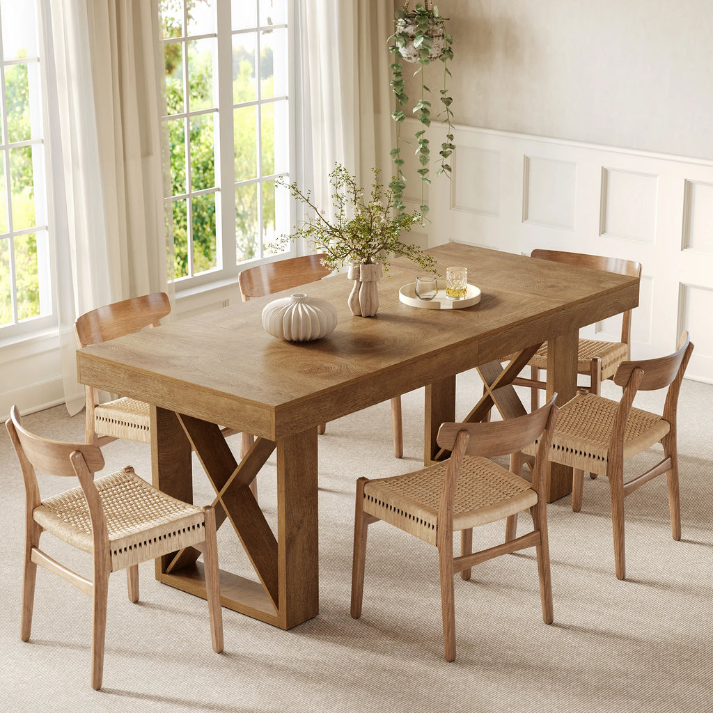 Dining Table /4-6 People,/Brown