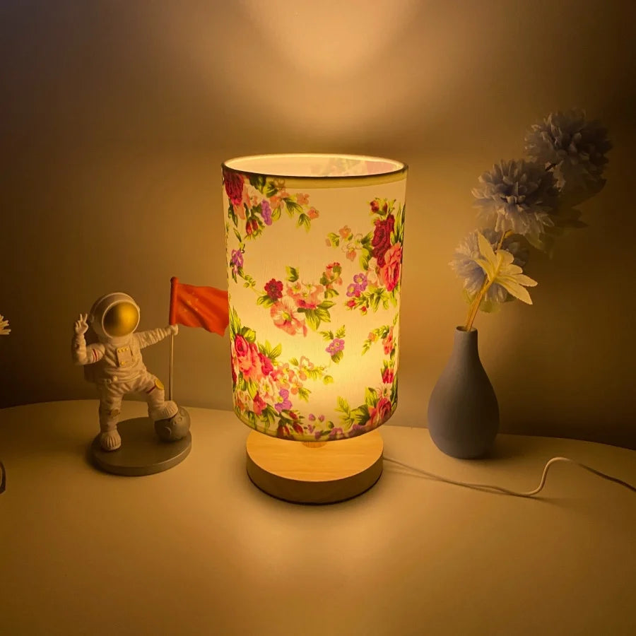 Vintage Floral Table Lamp