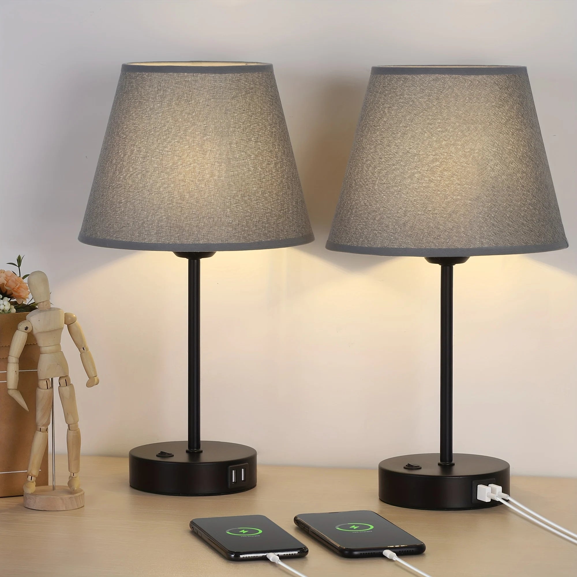 Table Lamps(2)/ Charging Ports