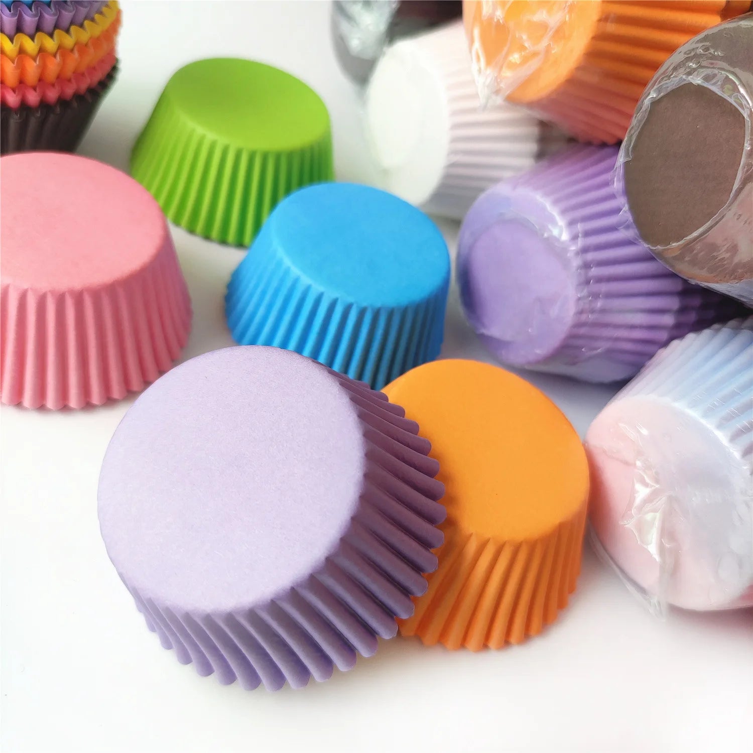 300 pcs Mixed Color Silicone Cupcakes Liners